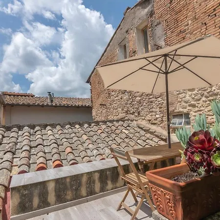 Appartement Stone Loft With Cozy Terrace Downtown